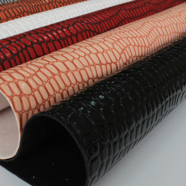 XZ60053 glossy small crocodile grain PVC leather for bags with brush backing