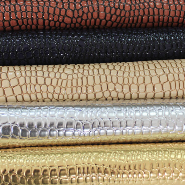 XZ60053 glossy small crocodile grain PVC leather for bags with brush backing