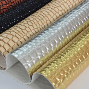 XZ60053 glossy small crocodile grain PVC leather for bags with brush backing
