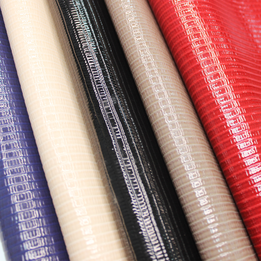 XZ73097 glossy lizard grain PVC leather for bags with faux cotton velvet backing