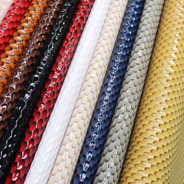 XZ73133 glossy snake scale PVC leather for bags with brush backing