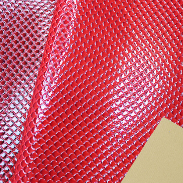 XZ73134 glossy fish scale PVC leather for bags with single-needle brushed fabric backing