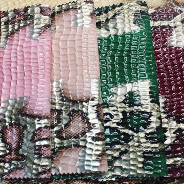XZ73169 glossy snakeskin pattern PVC leather for bags with embossed scale texture