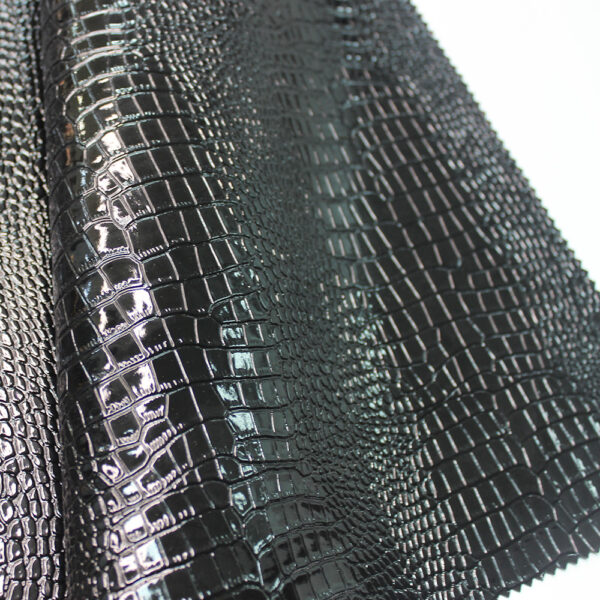 XZ73213 high-gloss crocodile embossed PVC leather for bags