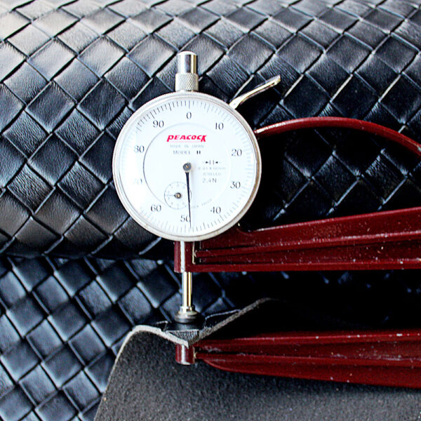 XZ73441 woven embossed PVC leather for bags