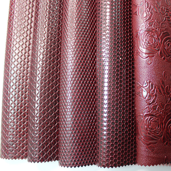 XZ73154 crocodile embossed PVC leather for bags and fashion accessories