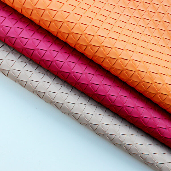 XZ73426 geometric embossed PVC leather for bags
