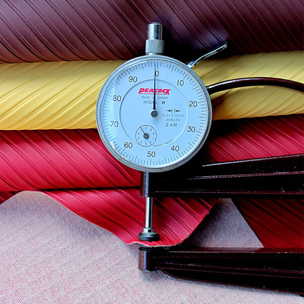XZ73430 fine line embossed PVC leather material