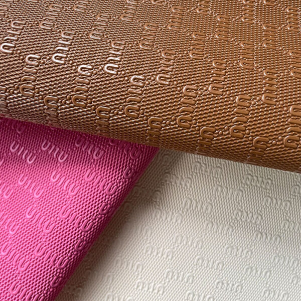 XZ73526 1.5mm vacuum embossed PVC leather for bags and luggage